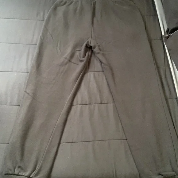 Calvin Klein Sweatpants - Picture 3 of 3